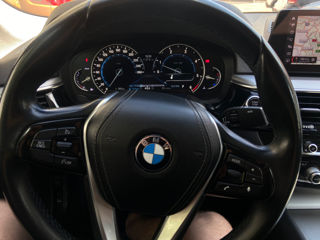 BMW 5 Series foto 4