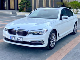 BMW 5 Series foto 1