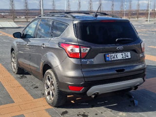 Ford Escape foto 2