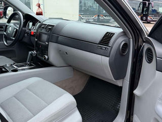 Volkswagen Touareg foto 9