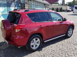 Toyota Rav 4 foto 10