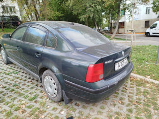 Volkswagen Passat foto 1