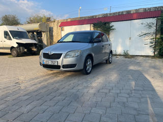 Skoda Fabia foto 2