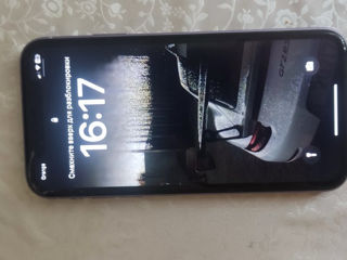 Продам iPhone 11