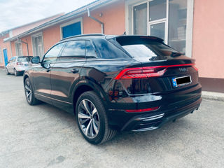 Audi Q8 foto 2