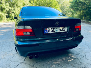 BMW 5 Series foto 6