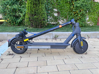 Trotineta electrica Xiaomi Mi Electric Scooter 3 foto 4