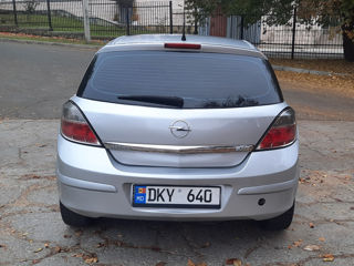 Opel Astra foto 4