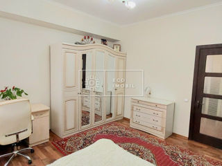 Apartament cu 3 camere, 129 m², Centru, Chișinău foto 9