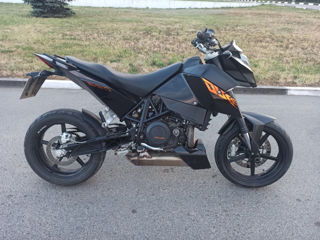 KTM Duke 690