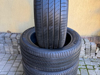 235/50 R19 Michelin Vara