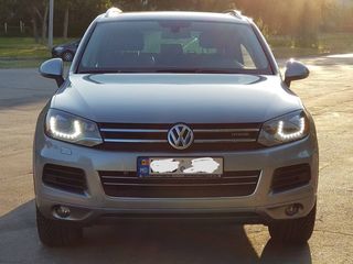 Volkswagen Touareg foto 1