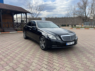 Mercedes E-Class foto 2