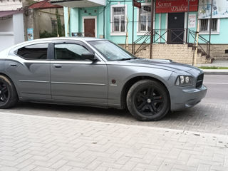 Dodge Charger фото 5