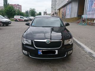 Skoda Superb foto 3