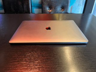 MacBook Pro 15 inch 2017 Space Gray, SSD 512 GB, RAM 16 GB + 2 Huse din piele naturala iCarer foto 5
