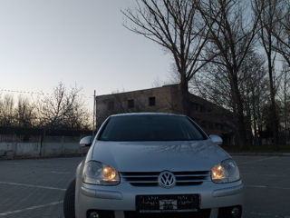 Volkswagen Golf foto 1