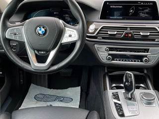 BMW 7 Series foto 7