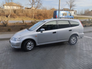 Honda Stream foto 2