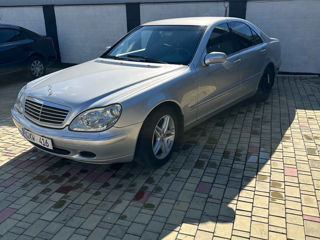 Mercedes S-Class foto 2