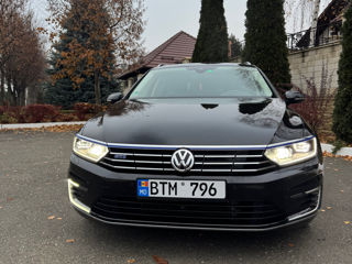 Volkswagen Passat foto 3