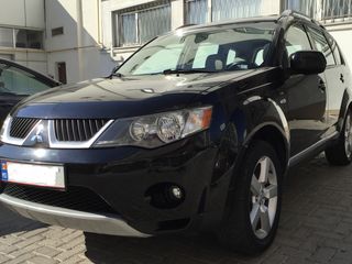 Mitsubishi Outlander foto 4