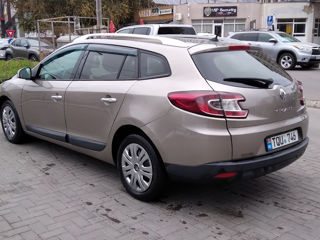 Renault Megane foto 2