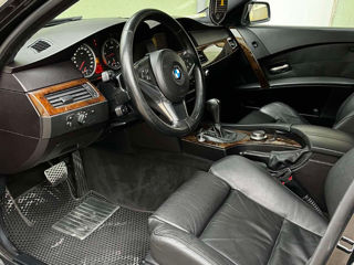 BMW 5 Series foto 8