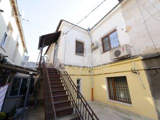 Apartament cu 4 camere, Centru, 135 mp, 75000 €! foto 8