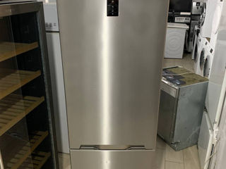Холодильник Sharp в нержавейке высотой 2 метра