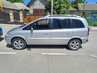 Opel Zafira foto 9