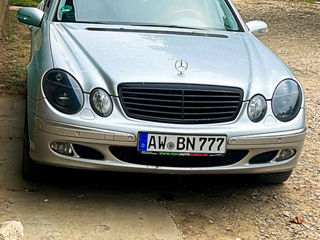 Mercedes E-Class foto 7