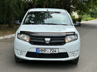 Dacia Sandero foto 2