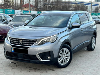 Peugeot 5008 foto 1