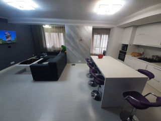 Apartament cu 3 camere, 90 m², Botanica, Chișinău