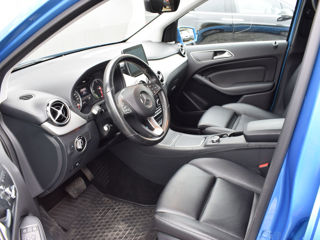 Mercedes B-Class foto 15