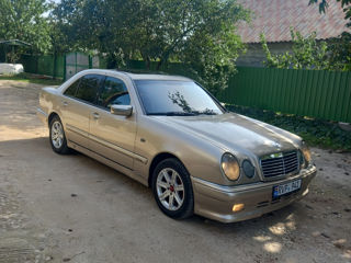 Mercedes E-Class