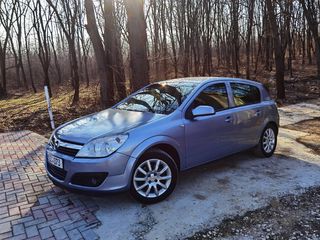 Opel Astra foto 2