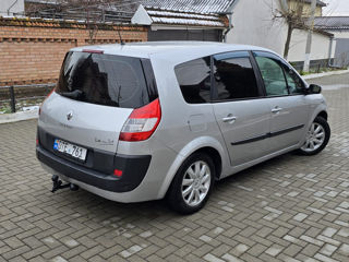 Renault Grand Scenic foto 3