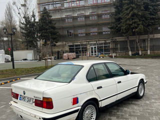 BMW 5 Series foto 6