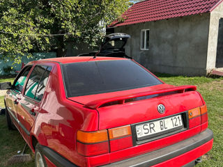 Volkswagen Vento foto 4