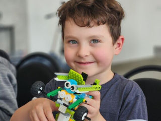 Продам Lego WeDo 2.0 Обучающий оригинальный конструктор foto 4