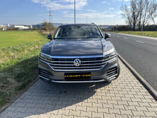 Volkswagen Touareg foto 2