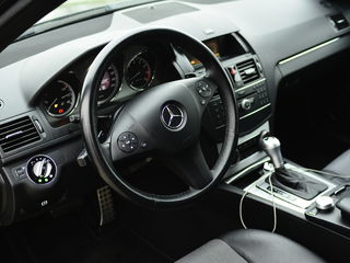 Mercedes C Class foto 9