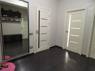 Apartament cu 2 camere, 70 m², Botanica, Chișinău foto 3