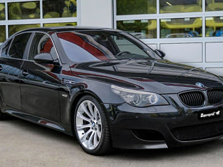 BMW 5 Series foto 2