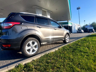 Ford Kuga foto 4