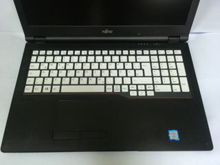 Fujitsu LifeBook E559 15.6 FHD foto 4