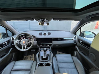 Porsche Cayenne foto 16