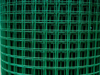 Plasă sudată zincată cu inveliş PVC culoare Verde.Garduri metalice.